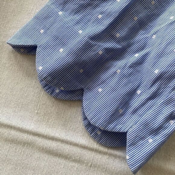 Vineyard vines. Size 4. Blouse. So cute! - Picture 9 of 12